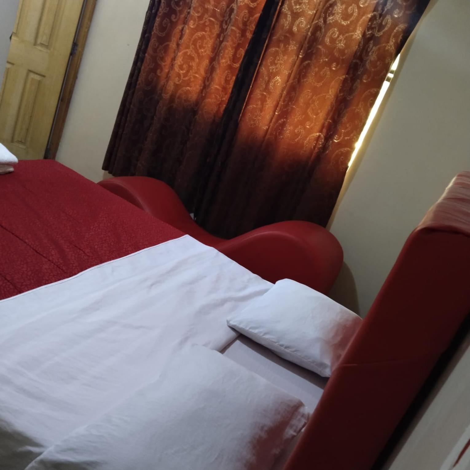 Hostal Jara Lima Luaran gambar